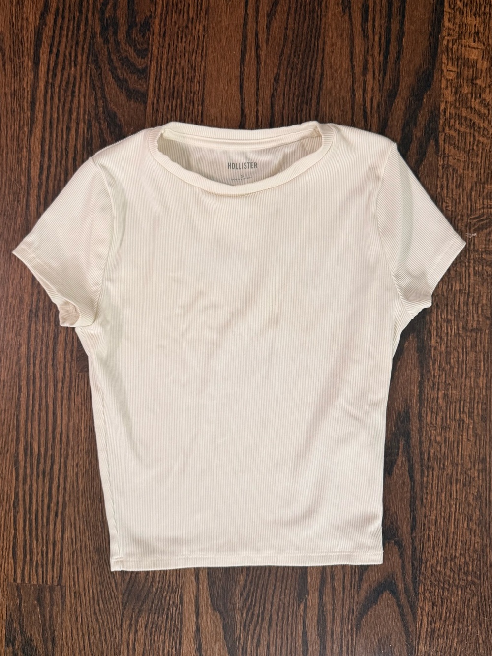 Hollister Women's White Ribbed Short Sleeve Tee